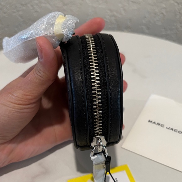 NWT Marc Jacobs x The Wizard of Oz Black Round Coin Purse - Picture 3 of 6